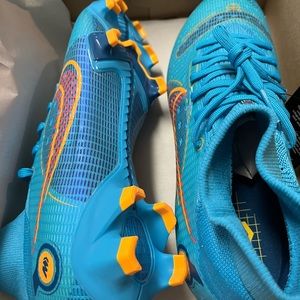 Nike Mercurial Superfly 8 Pro FG Soccer Cleats - size 8 NIB never worn